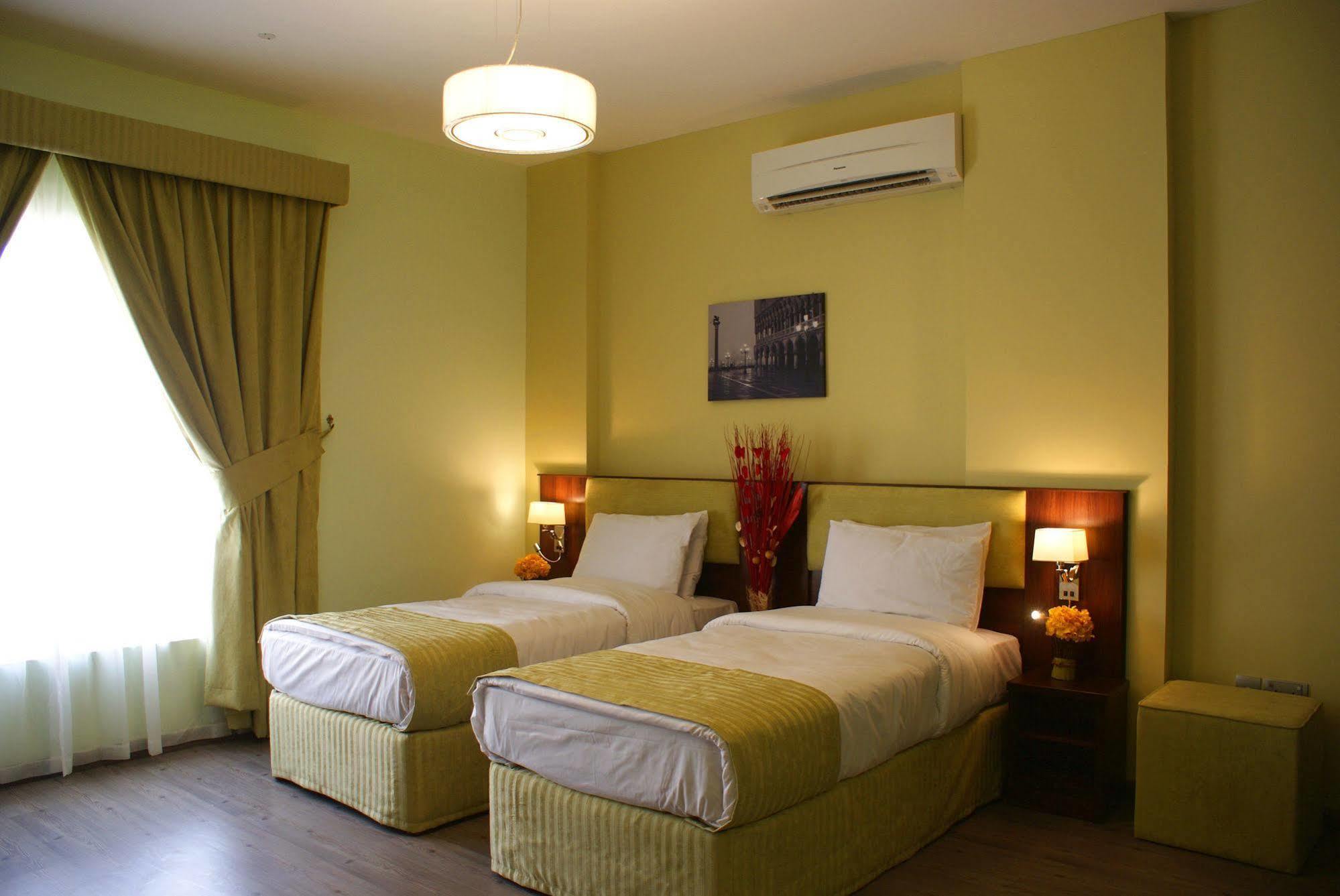 Weekend Hotel & Apartments Μουσκάτ Εξωτερικό φωτογραφία