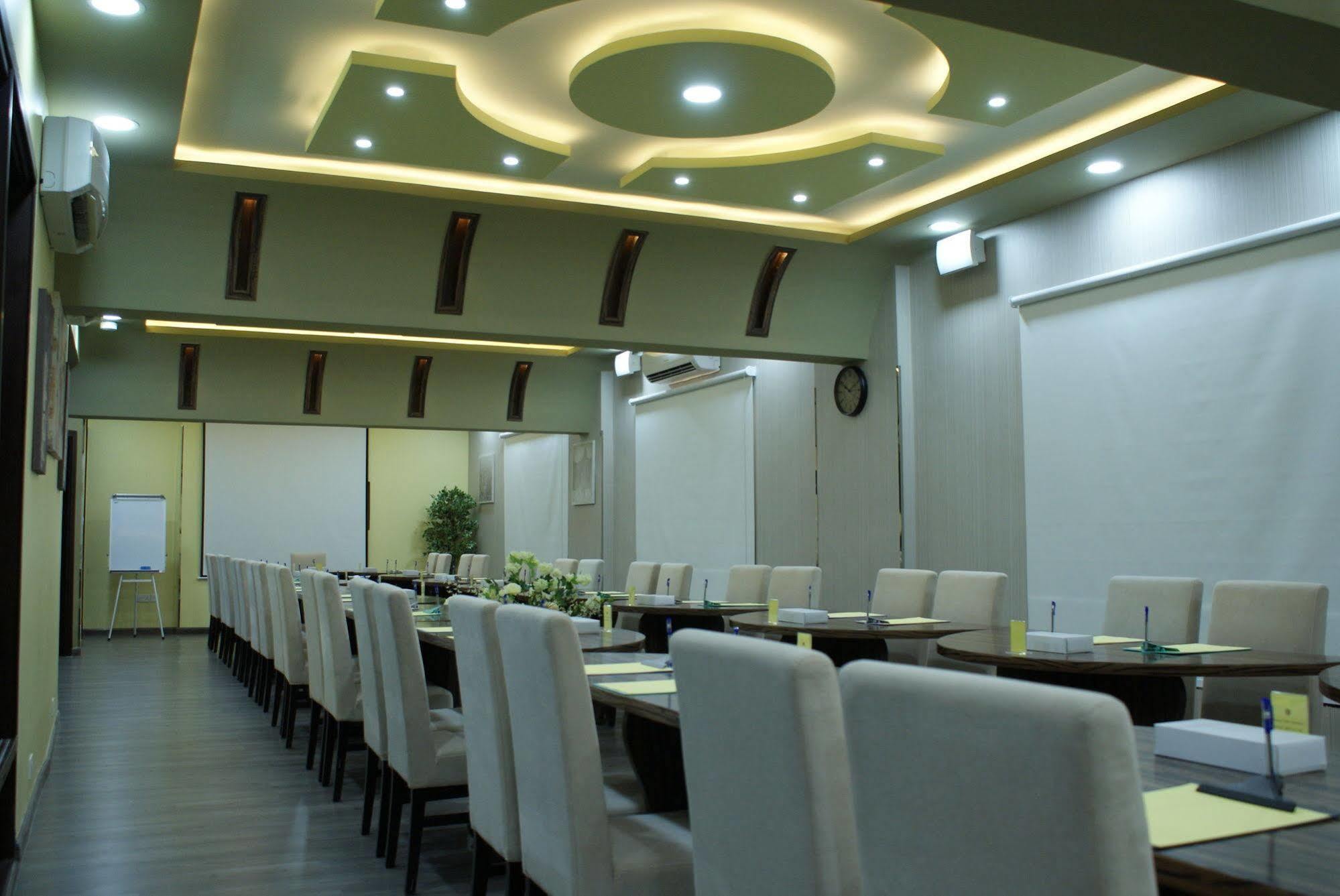 Weekend Hotel & Apartments Μουσκάτ Εξωτερικό φωτογραφία